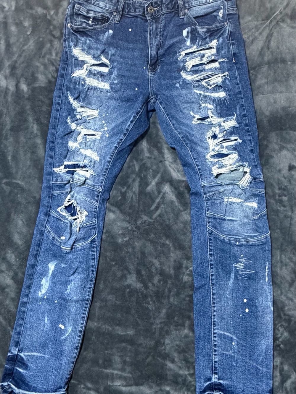 Men's Smoke Rise Distressed motor biker jeans with paint splatter 38/34